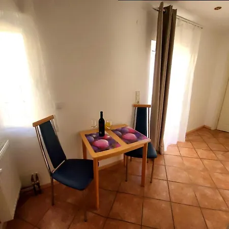 Ferienwohnung & Weinhaus Helbig * Neustadt an der Weinstraße