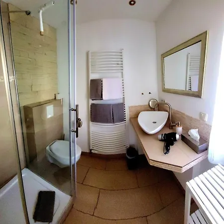 Ferienwohnung & Weinhaus Helbig Apartamento *